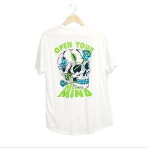 Dikotomy Graphic T-shirt Skulls  &  Roses Open your‎ mind